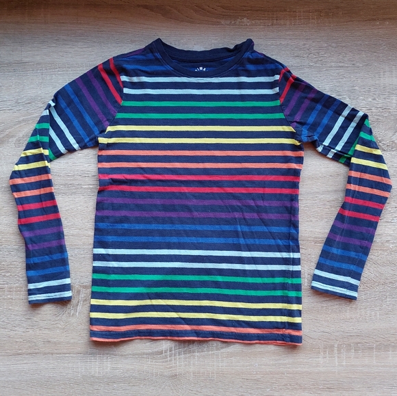 Bundle of Primary tees 10-12 - Picture 11 of 16